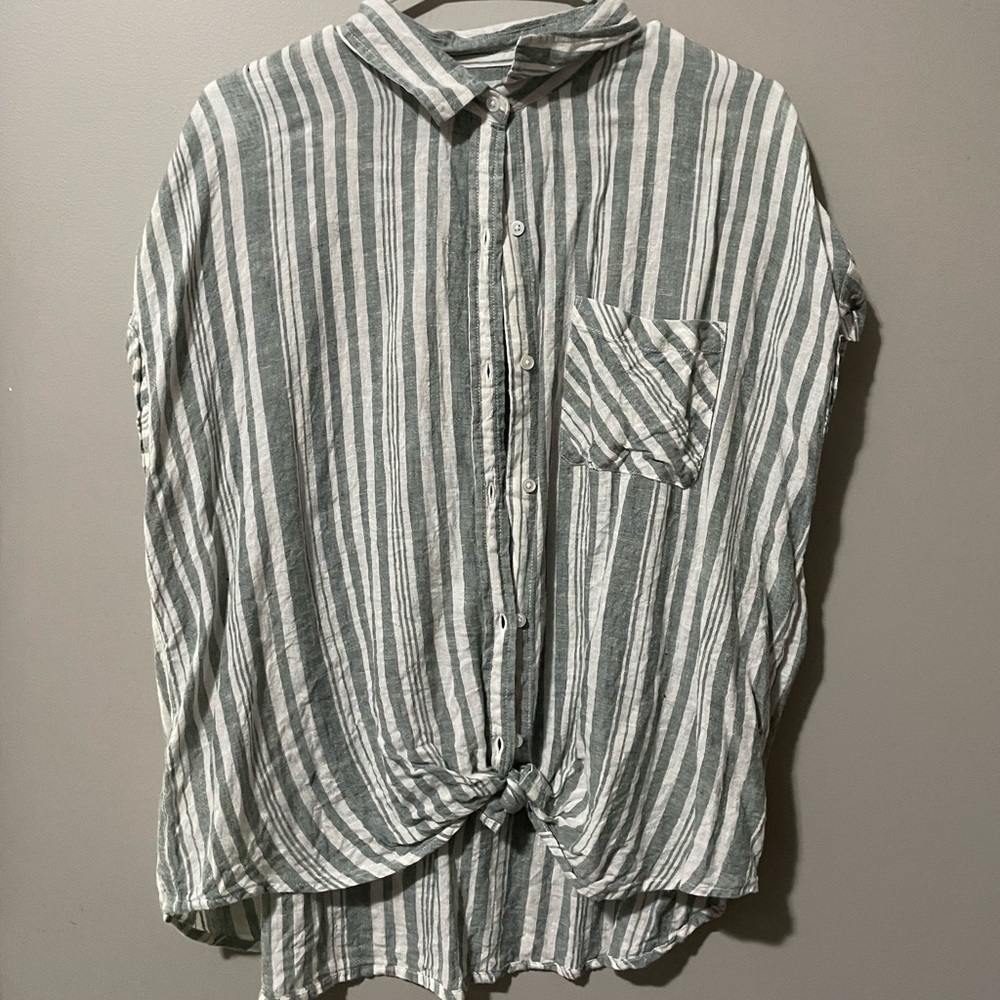 true craft, size extra large, green and white stripped